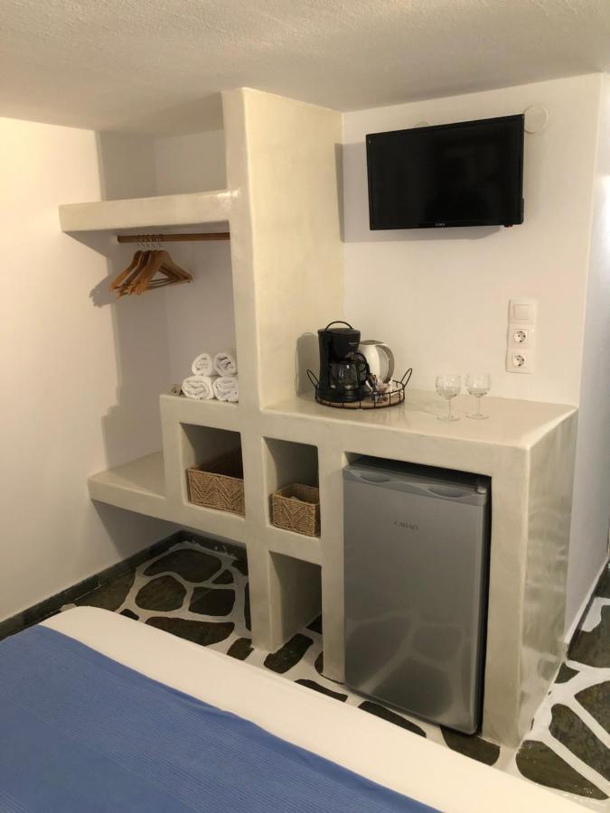 Angie'S Studios Парос Екстериор снимка