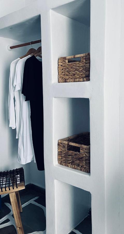 Angie'S Studios Парос Екстериор снимка