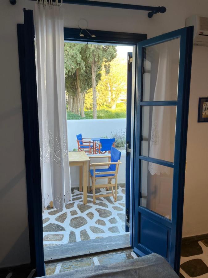Angie'S Studios Парос Екстериор снимка