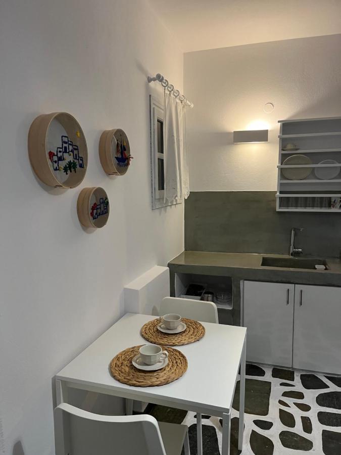 Angie'S Studios Парос Екстериор снимка
